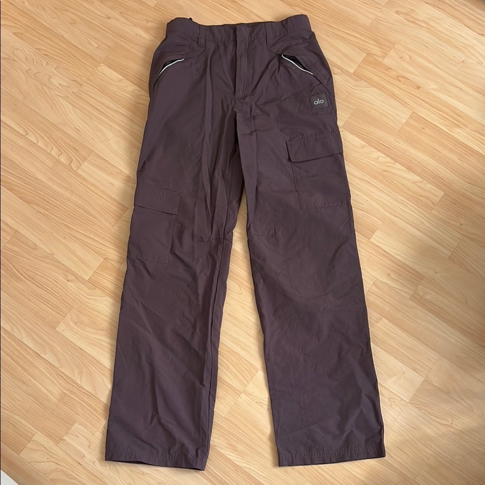 EUC • ALO Yoga edge trousers